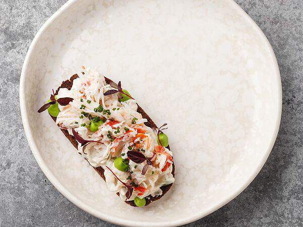 Lobby Bar - Брускетта с крабом