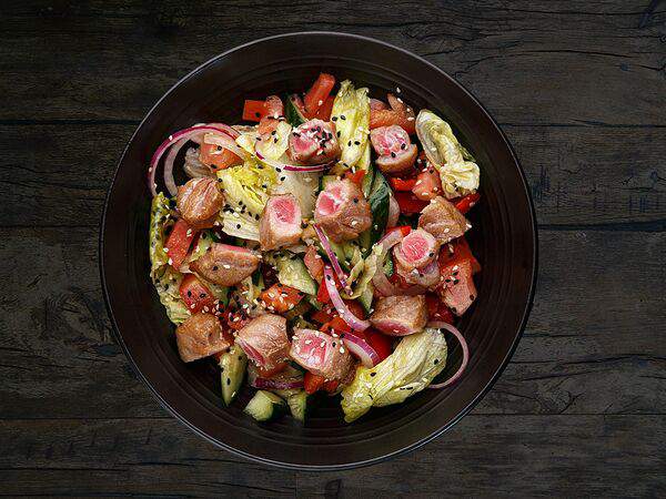 Kinza House - Теплый салат с тунцом