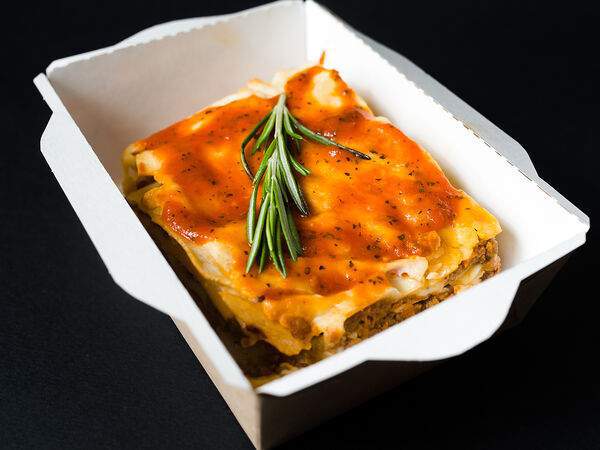 Street Market Food&Coffee - Лазанья Болоньезе с розмарином