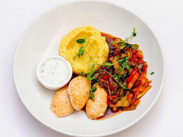 АндерСон - Котлетки из судака и лосося с цукини, грибами и зеленью