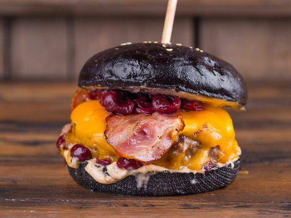 Краснодарский парень - Бургер Биф Черри