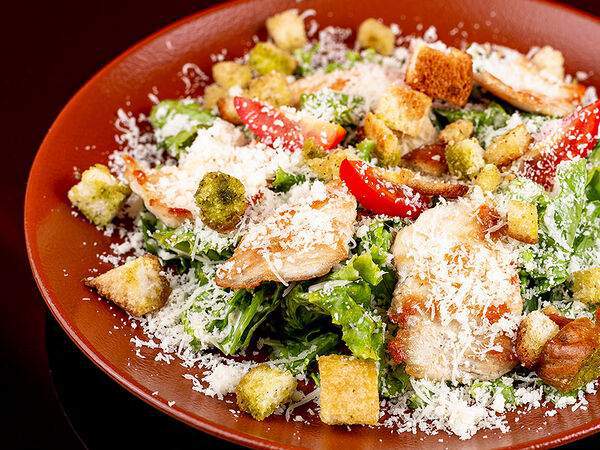 Sushi star & pizza - Салат Цезарь с курицей