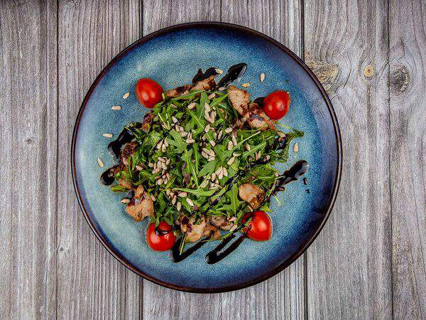 Старый Тифлис - Салат тёплый с куриной печенью