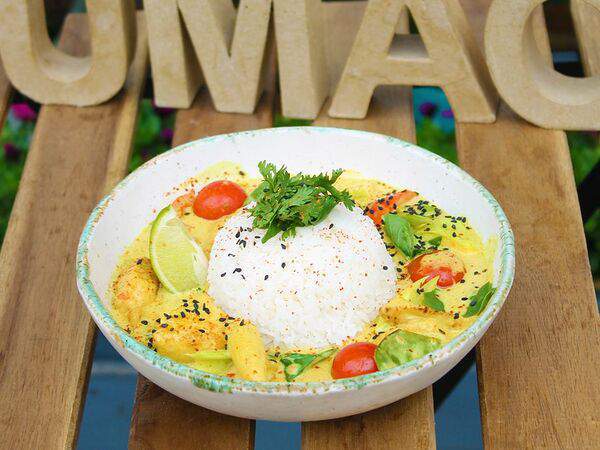 Umao - Желтый карри с курицей