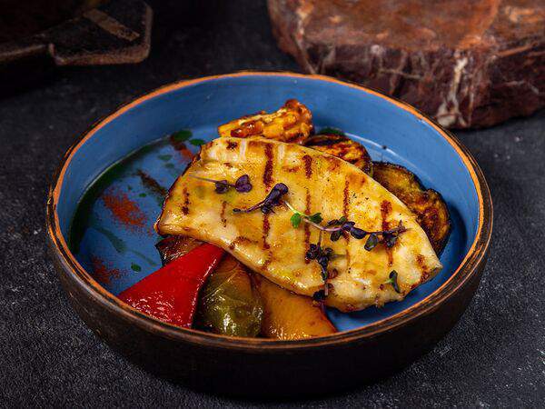 B3 - Кальмар с овощами на гриле