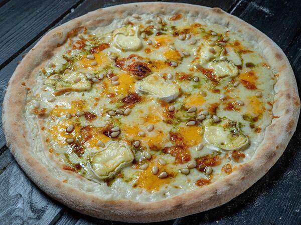 12 - Пицца Четыре сыра