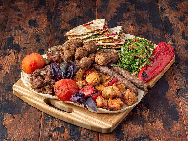 Фалафилоо - Шашлык ассорти