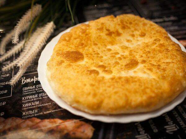 Meat Club - Хачапури по-Мегрельски