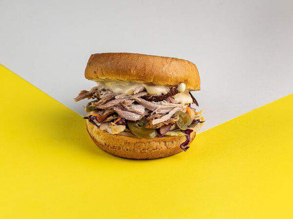 BRISKET BOYS - Бургер с рваным мясом