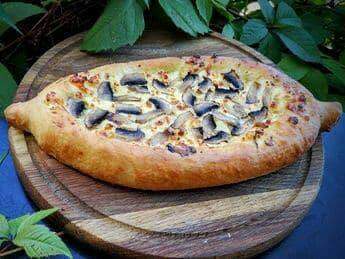 Инжир - Хачапури с сыром и грибами