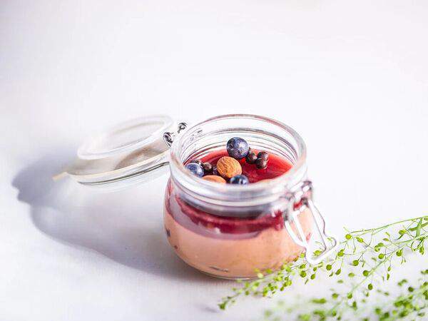 Red wall - Безглютеновый десерт, вишня и миндаль