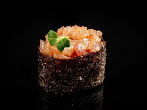 Loona Food - Гункан с королевским окунем