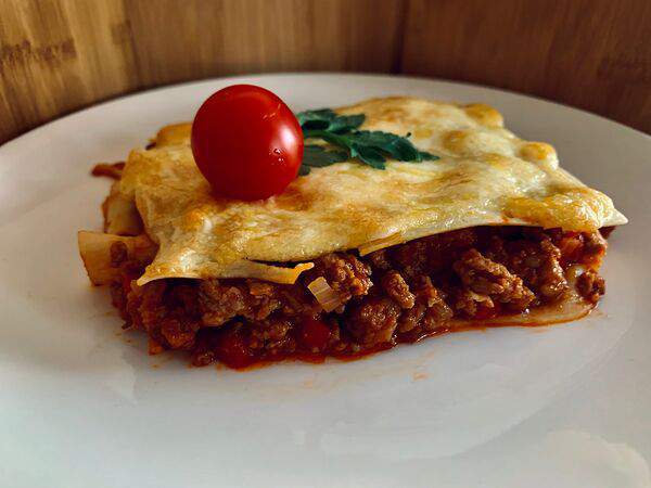 Cosa Nostra - Лазанья Болоньезе