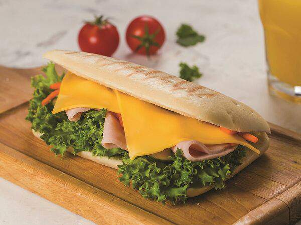 Хлебные истории - Сэндвич с ветчиной на хлебе панини