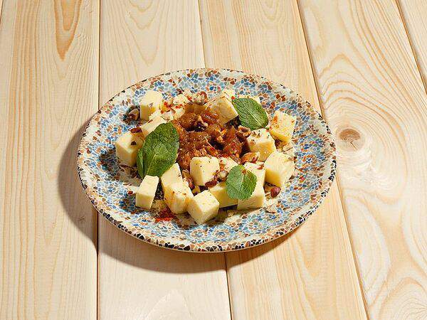 Дади - Сыр Сулугуни