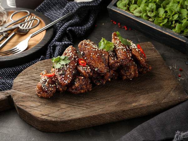 Бургерная №1 - Хрустящие куриные крылья в соусе барбекю