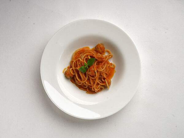 Del Papa - Спагетти с фрикадельками и томатным соусом