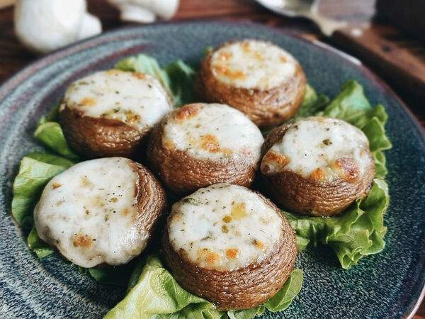 Steklo Grill & Bar - Фаршированные шампиньоны