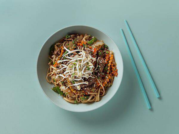 Rollwell - Wok с говядиной