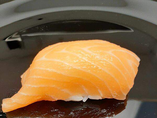 Cуши-соро - Суши лосось копченый