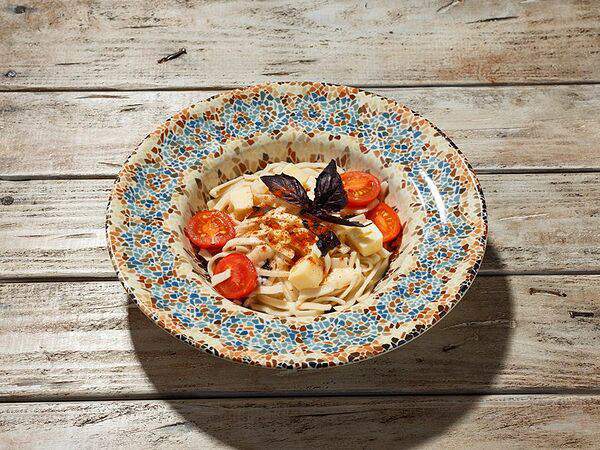 Дади - Лапшеби с сулугуни и томатами