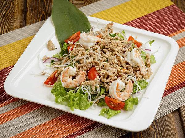 PanAsian Restaurante CHIN-CHIN - Салат Ям Вун Сен