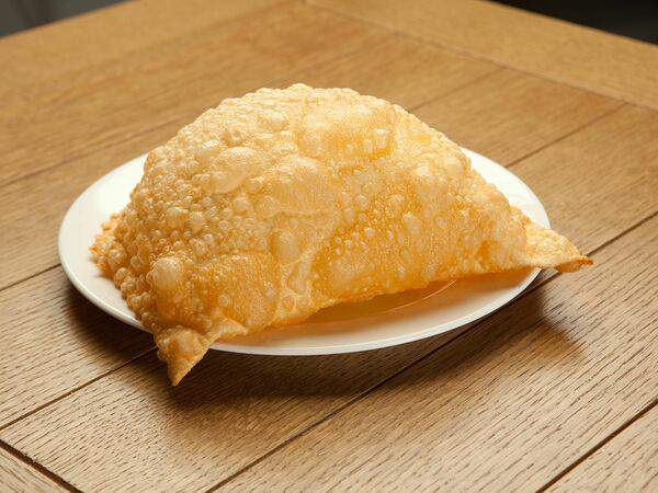 Чайхана Чайхауз - Чебурек с телятиной