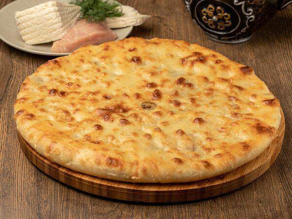 Осетинские пироги - Осетинский пирог с курицей и сыром