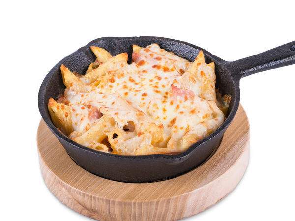 Detroit style - Запеченная Паста Курица с беконом