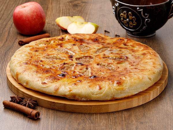 Осетинские пироги - Осетинский пирог с яблоком и корицей