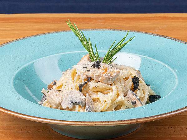 Ох! Май пицца - Феттуччине с куриным филе и грибами