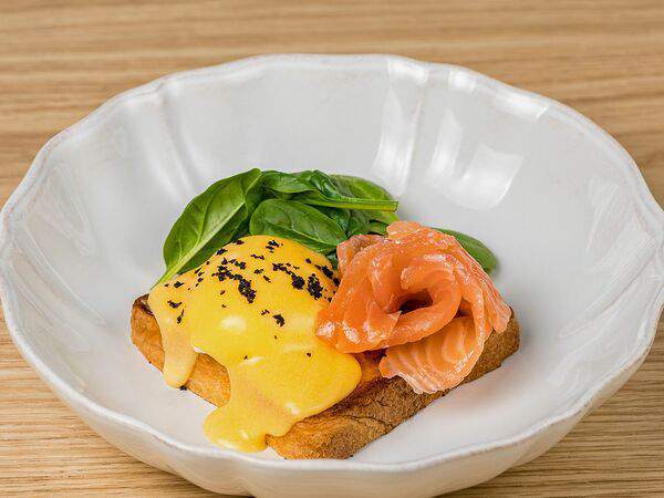 Milovita - Яйцо пашот с лососем