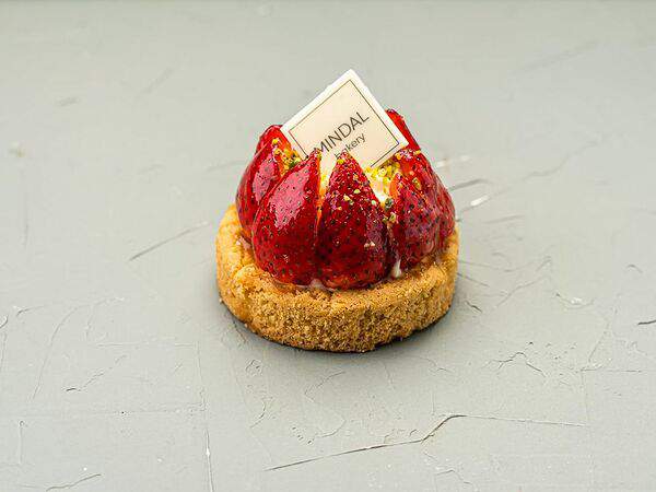 Bakery Mindal - Тарталетка с клубникой