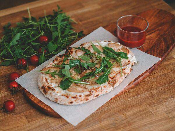 Duo Pizza & Wine - Пицца Груша и Горгонзола