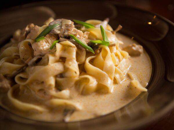 Старый Джек и Три Лепрекона - Паста Альфредо с курицей