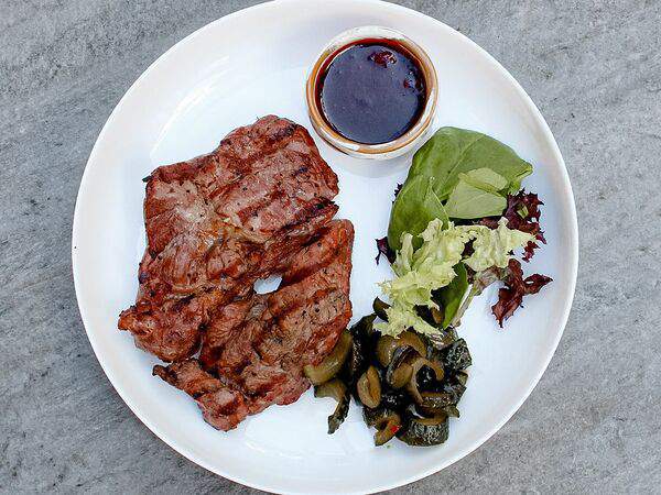 Культура - Стейк из cвинoй шеи