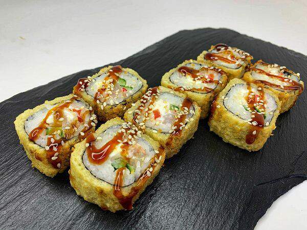 Tokyo Box - Ролл Темпура с коктейльной креветкой в унаги соусе