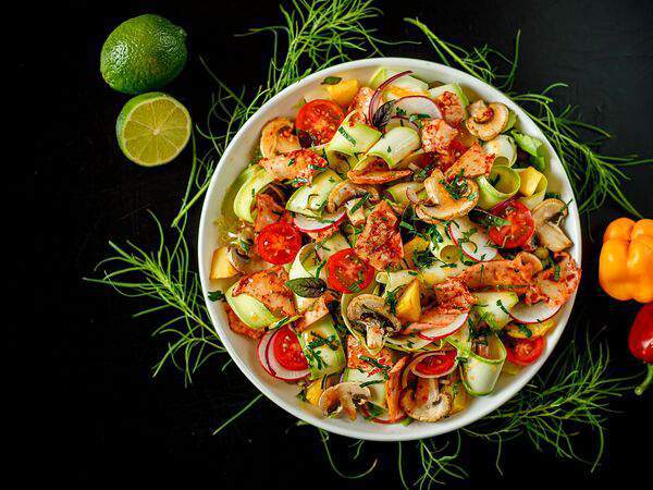 Лето - Салат с кальмарами