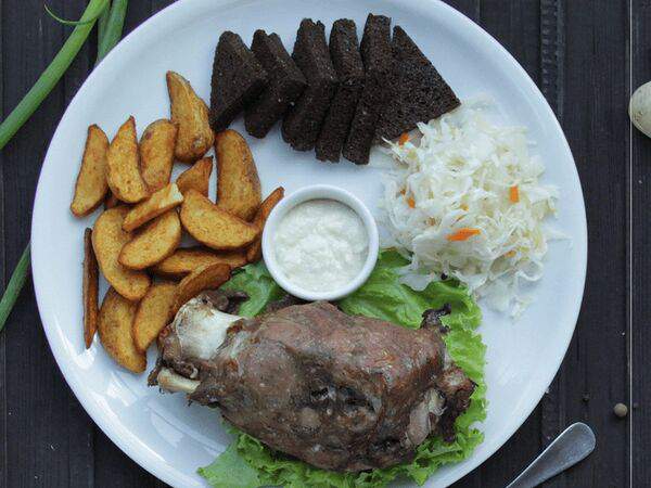 Традиции вкуса - Рулька со специями