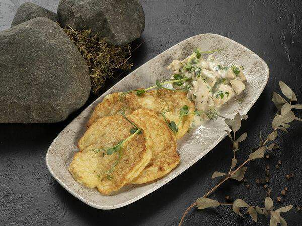 Golden Coffee - Картофельные оладьи с куриным филе