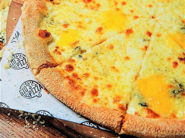 Gios Gastrobar - Пицца Четыре сыра