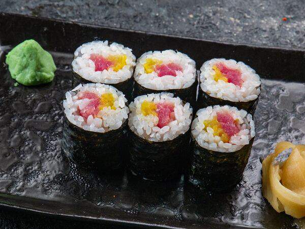 Umi asian kitchen & bar - Маки тунец