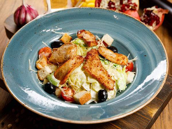 Мангал & гриль - Цезарь с курицей гриль