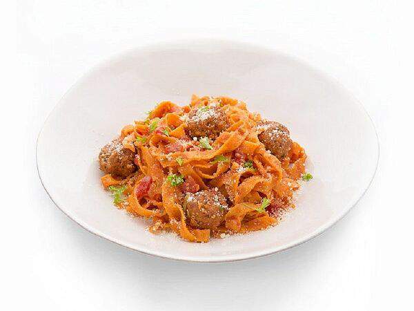 Шоколадница - Томатная паста с фрикадельками