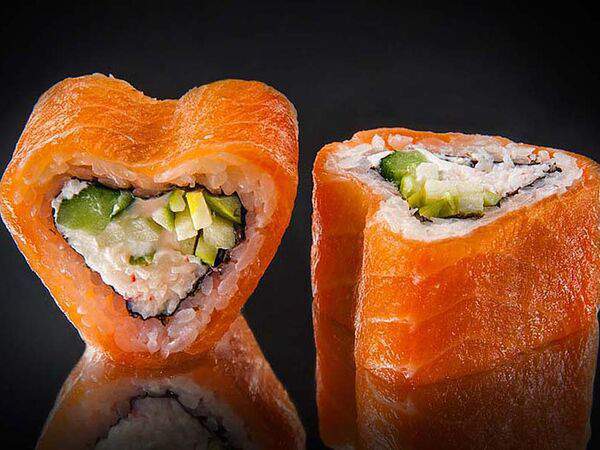 Love суши - Love is