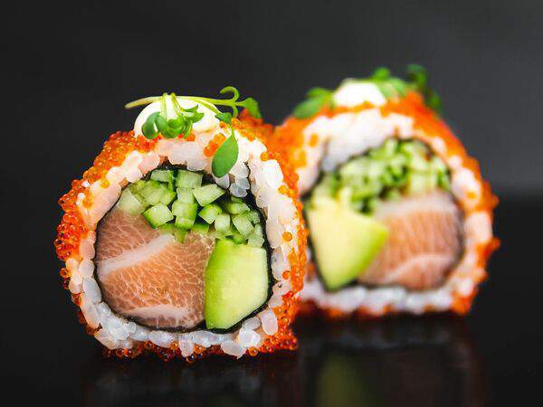 Luxury Food - Калифорния с лососем