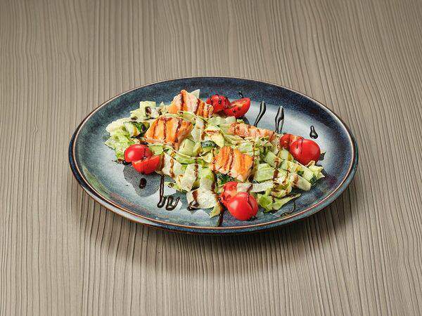 Джаст Смо - Салат с лососем на гриле