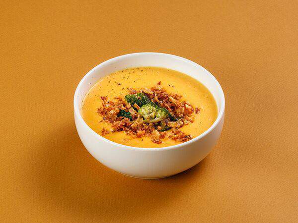 Лось Бистро - Сырный суп с брокколи и хрустящим луком