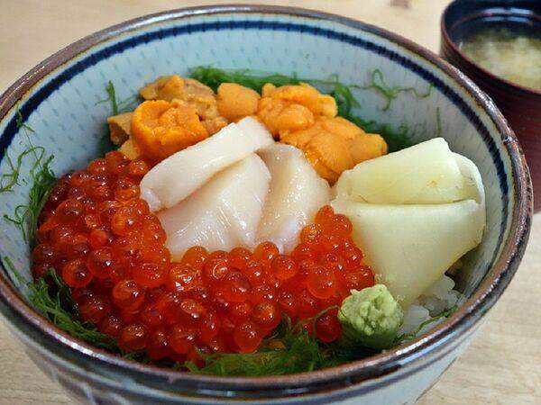 Цветение Сакуры - Кайсен Донбури