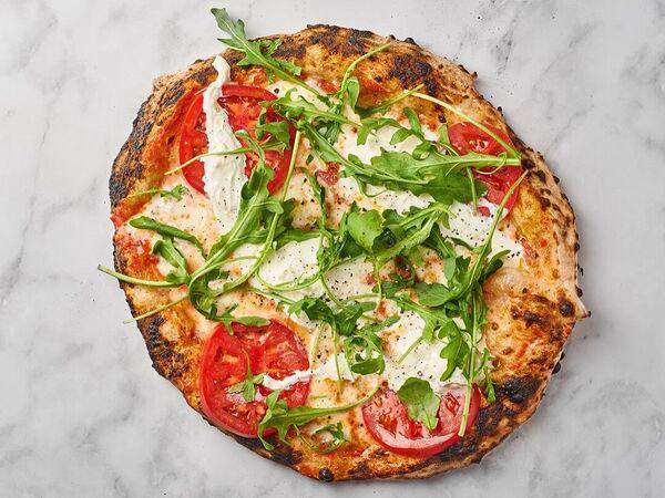 IL SOLO pizza & pasta - Пицца с рукколой и страчателлой